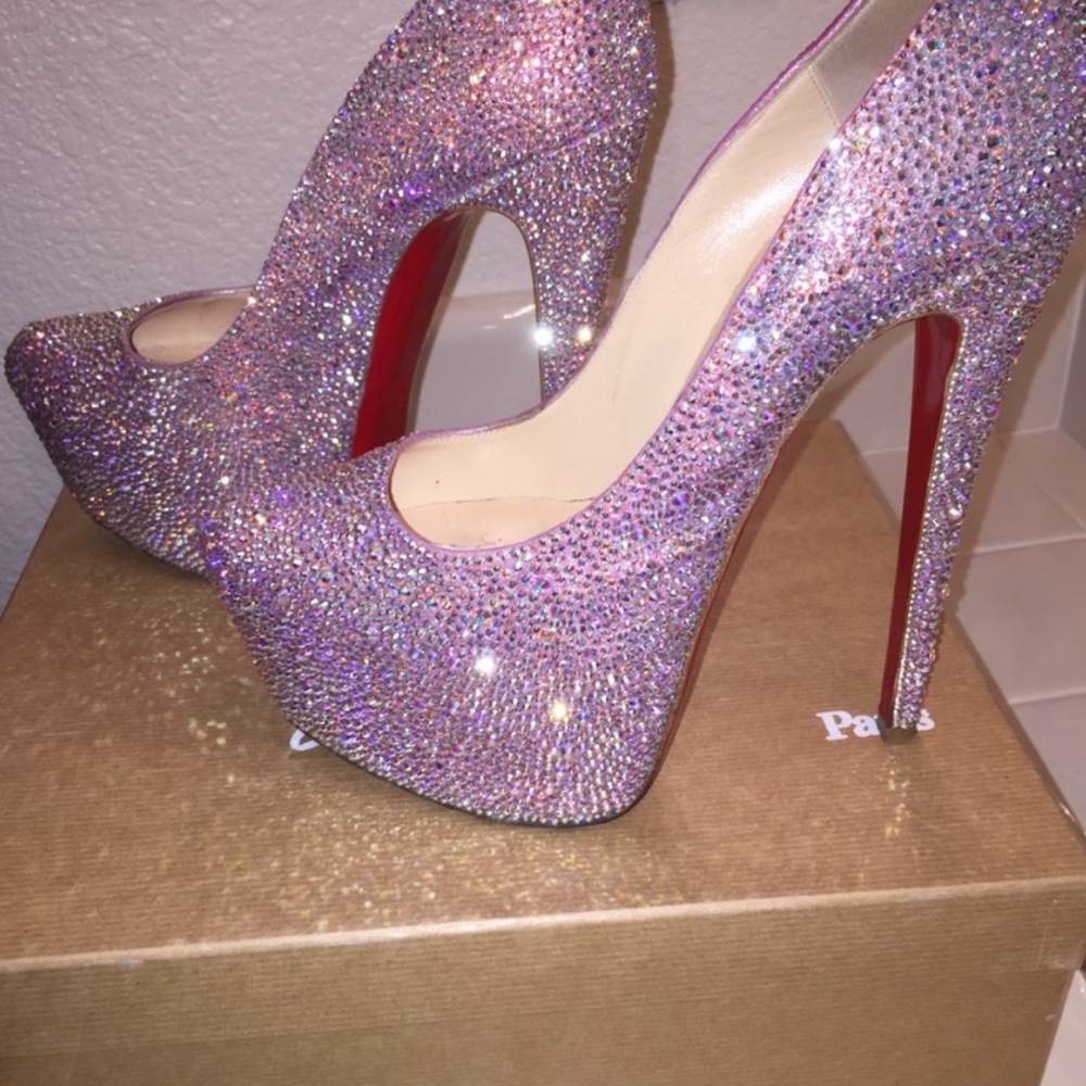 Christian Louboutin 👠👠
